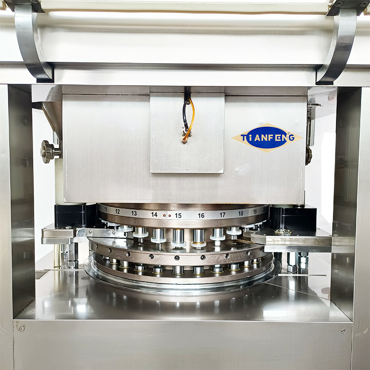 D Tooling Automatyczna rotacyjna tabletkarka do tabletek z ekranem dotykowym PLC 7,5 kW