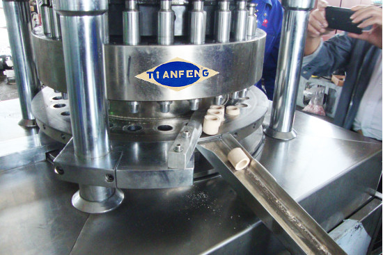 Szanghaj Tianfeng Zpw25 Nowy Studio Unikalny Ceramic Crucible Cube Press Machine Niestandardowy Presser Tabletki