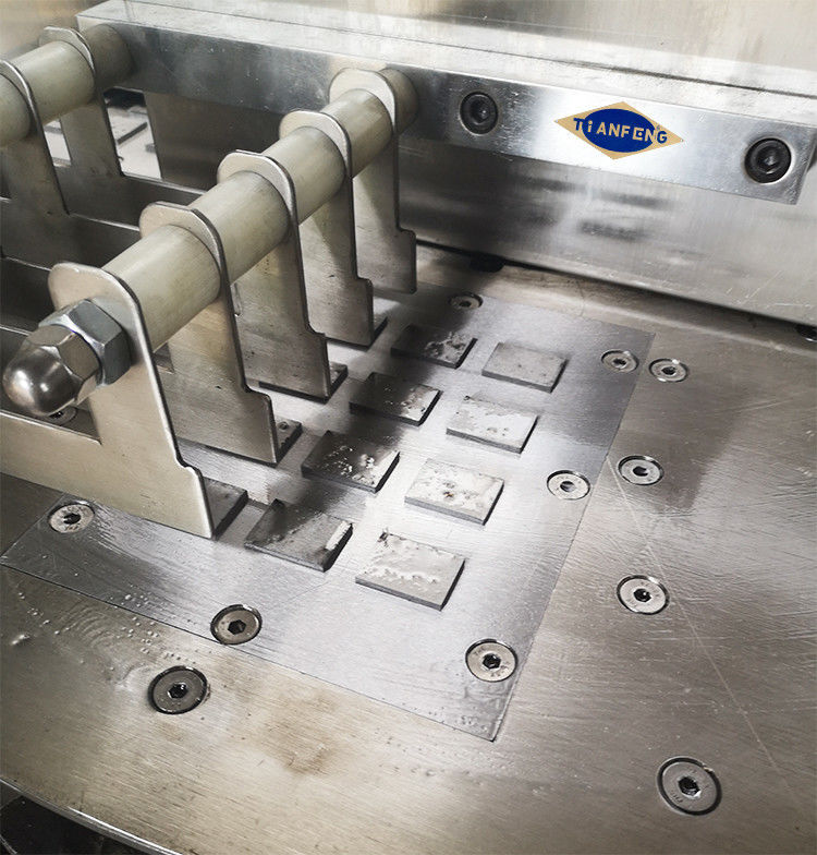 Prasa do tabletek 250 KN Kompaktowa maszyna do produkcji ciastek ZPW-4-4
