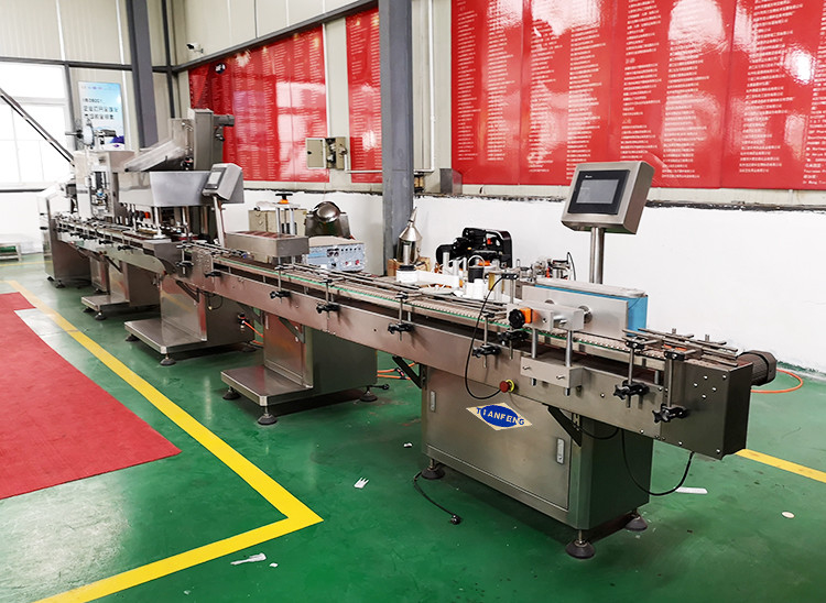 pigułka tabletka liczenie kapsułek butelkowanie linia produkcyjna łącząca 40-120 butelek na minutę